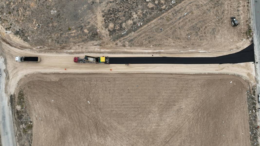 Konya’nın en büyük mahallesinde ulaşım konforu arttı 10